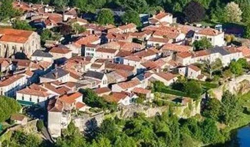 平顶山回乡建别墅为什么一定要选专业乡墅公司